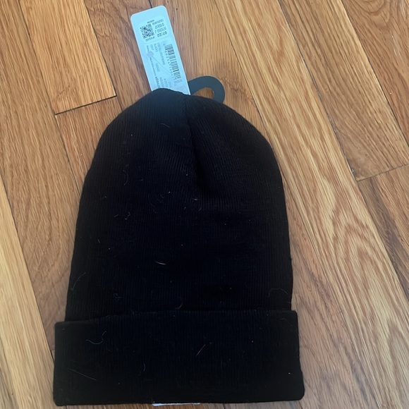 Adidas boys black beanie- NWT - Picture 2 of 3